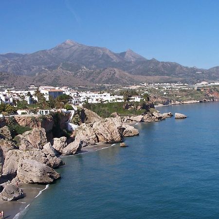 Apartamentos Plaza Nerja Exterior photo