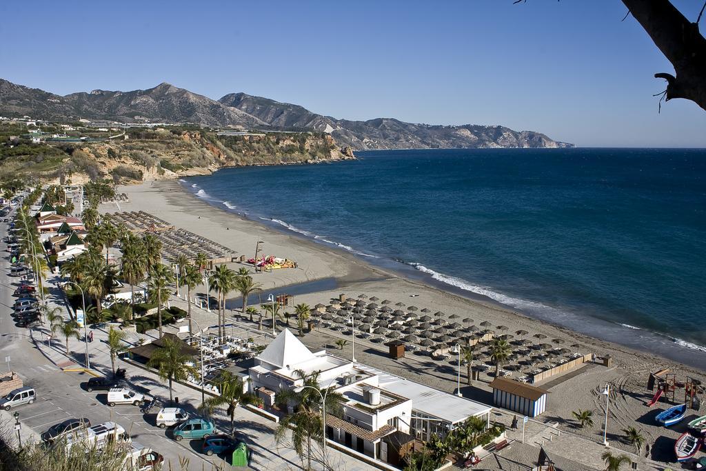 Apartamentos Plaza Nerja Exterior photo